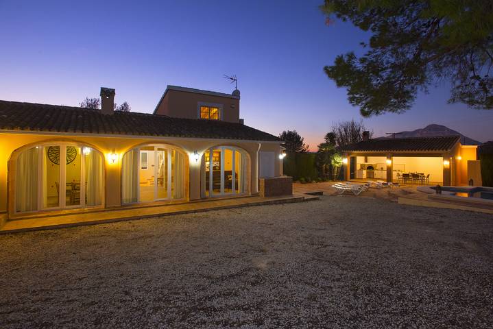 Casa rural para 6 personas, con jardín y terraza en Jávea - 4