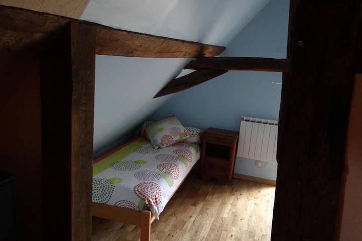 Gîte pour 5 personnes, avec terrasse à Asnières-sur-Vègre - 4