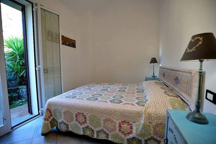 Villa pour 5 personnes, avec Balcon et Jardin à Imperia - 2
