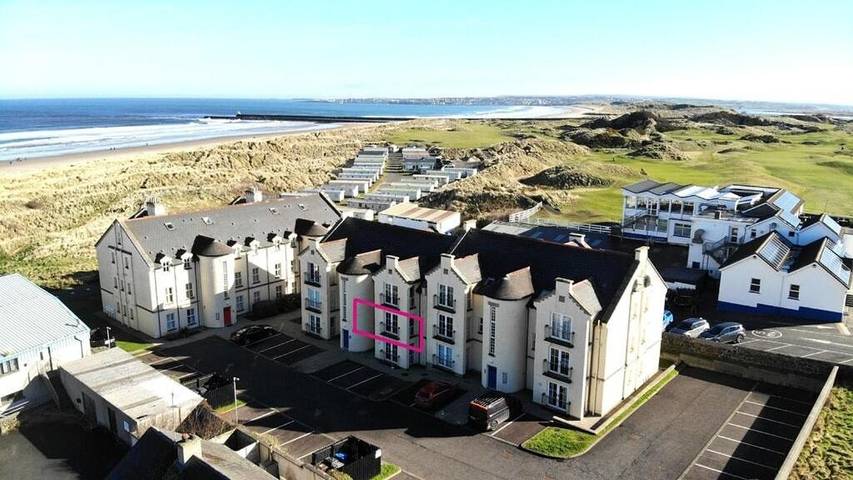 Holiday rental for 6 people, with view and balcony, with pets in Castlerock