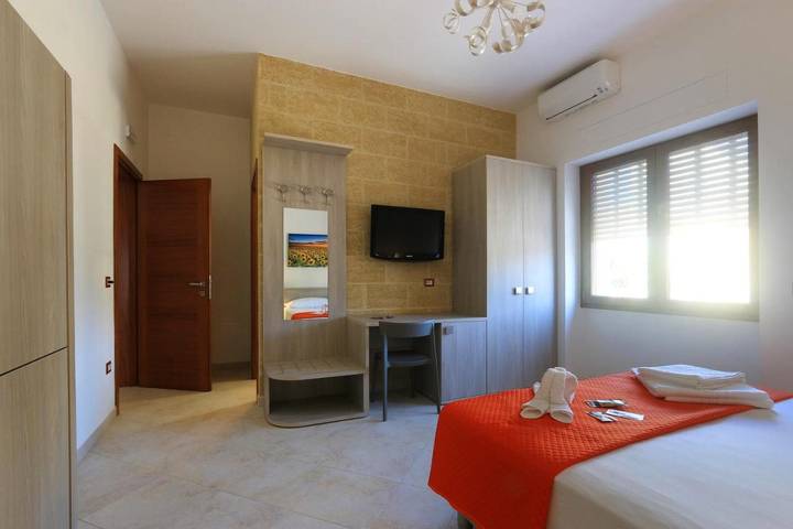 Chambre d’hôte pour 4 personnes, avec jardin et vue, adapté aux familles à Presicce - 2