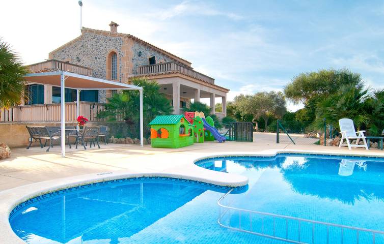 Relájese con estilo: Apartamento junto a la piscina cerca de Son Sant Martí in Muro, Mallorca Norte