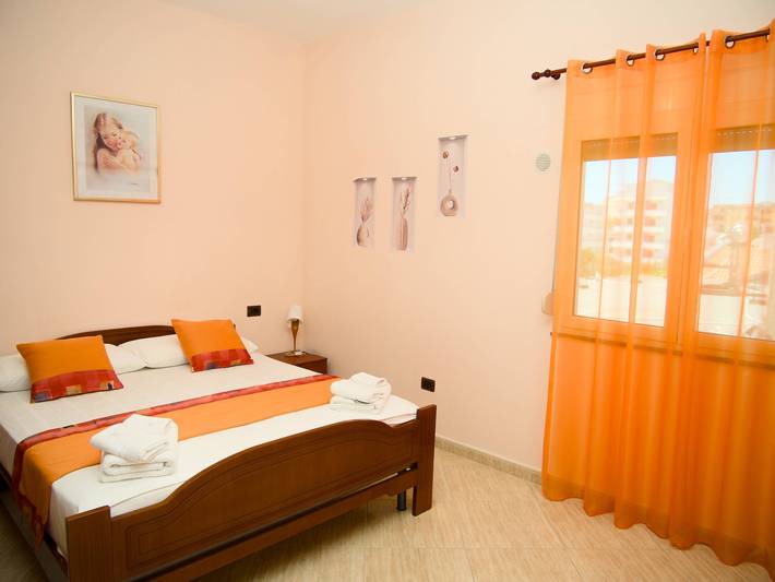 Appartement de vacances pour 2 personnes, avec Balcon ainsi que Terrasse et Jardin