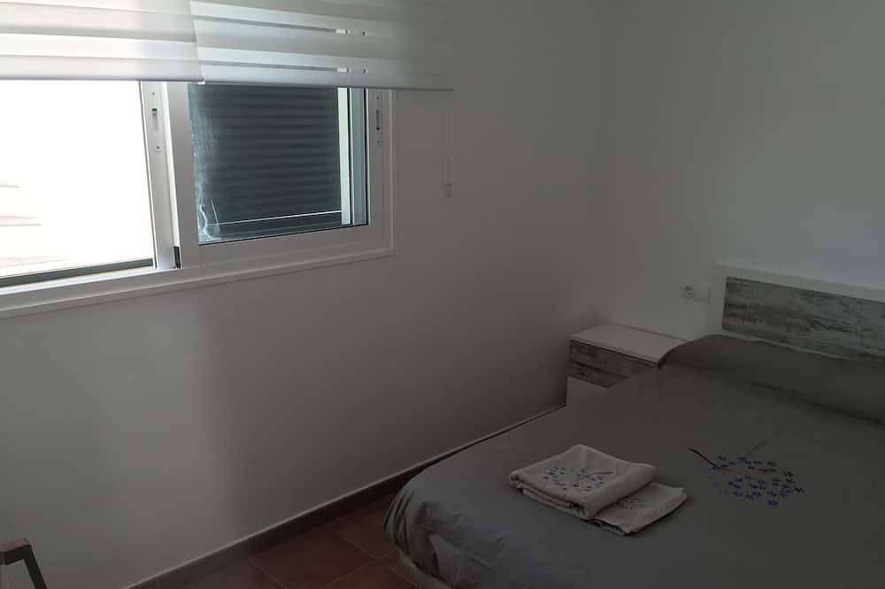 Weisse Villa Punta Grossa in Arenal d'en Castell, Es Mercadal