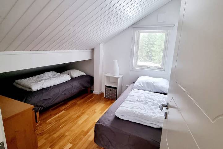 Modernes Ferienhaus am Bolmen – 150 m zum See, Kamin, 2 Terrassen in Sunnaryd, Bolmen