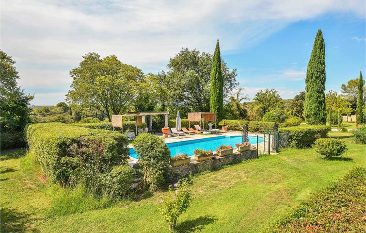 Retraite spacieuse avec piscine et parking à Aubais in Aubais, Côte méditerranéenne (France)