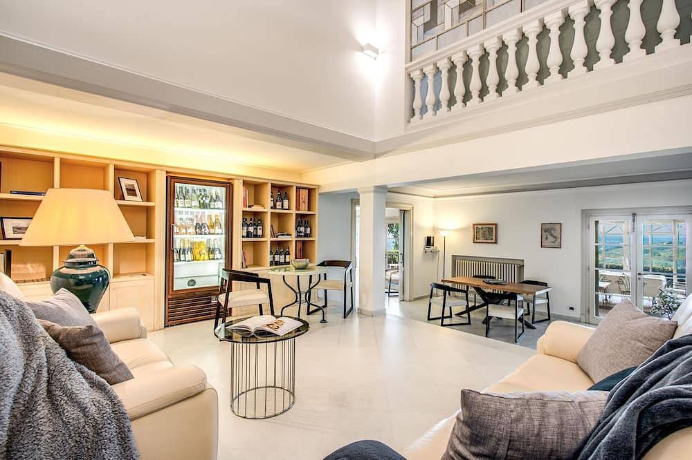 Villa in Montecatini Alto mit 6 Schlafzimmern 14 Schlafplätzen in Pieve a Nievole, Pistoia Provinz