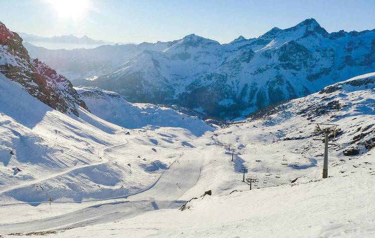 Location de vacances pour 4 personnes, avec Jardin à Comune di Châtillon