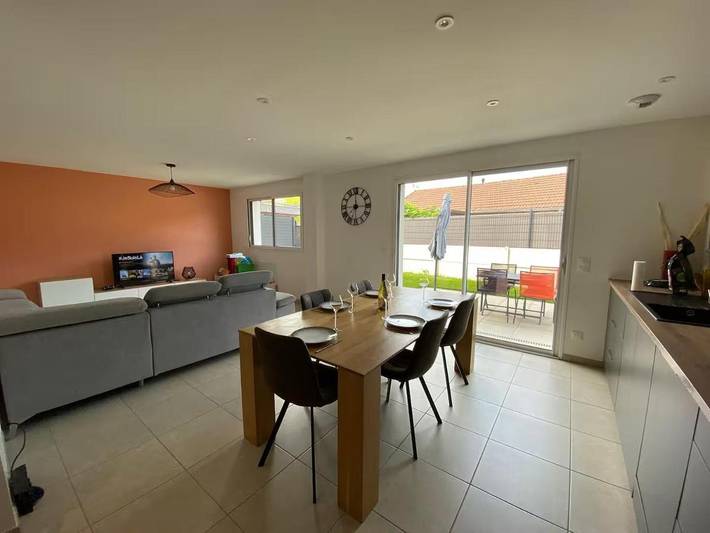 Chalet pour 5 personnes, avec terrasse et jardin
