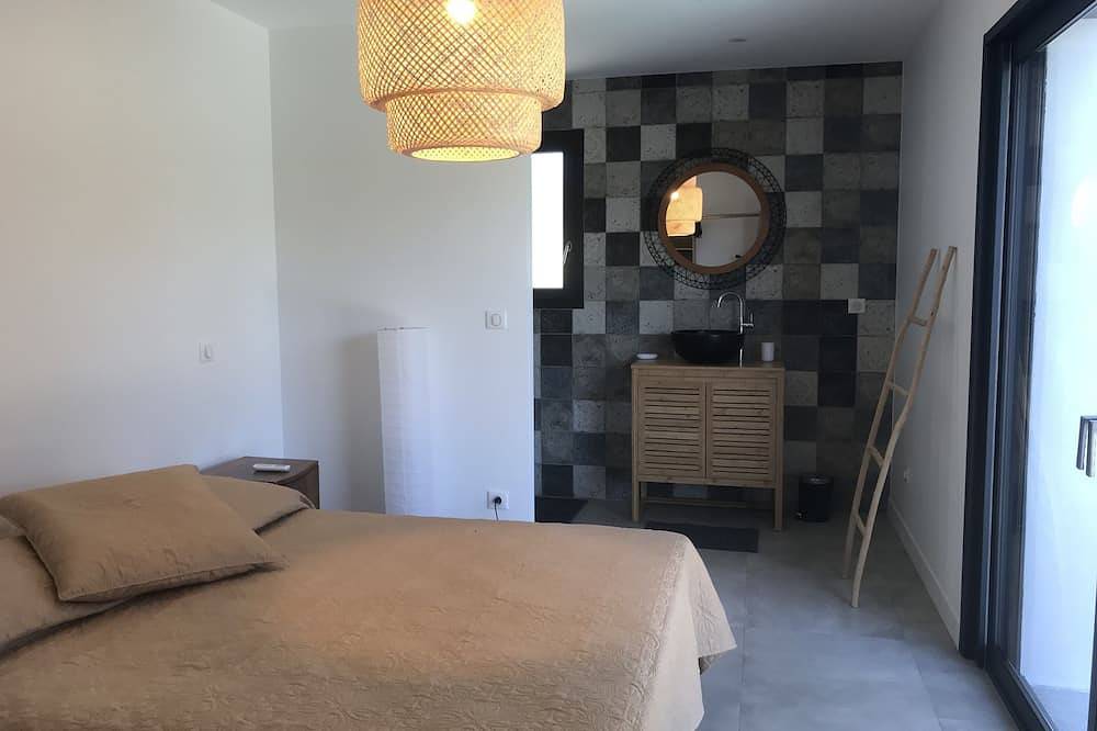 Villa Rossa, Contemporary Little corner of Paradise<br>2 minuti dalle spiagge! in Belgodere, Calvi e dintorni