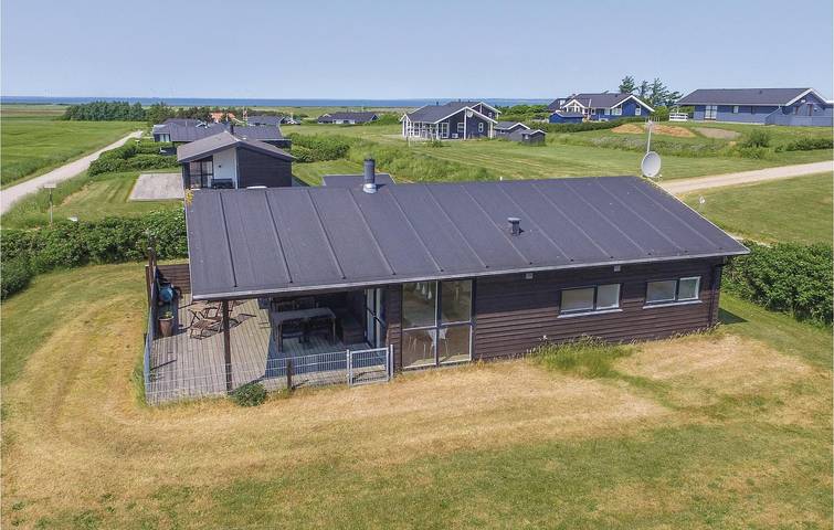 Ferieudlejning for 8 personer, med Jacuzzi og Terrasse samt Have i Gjeller Odde