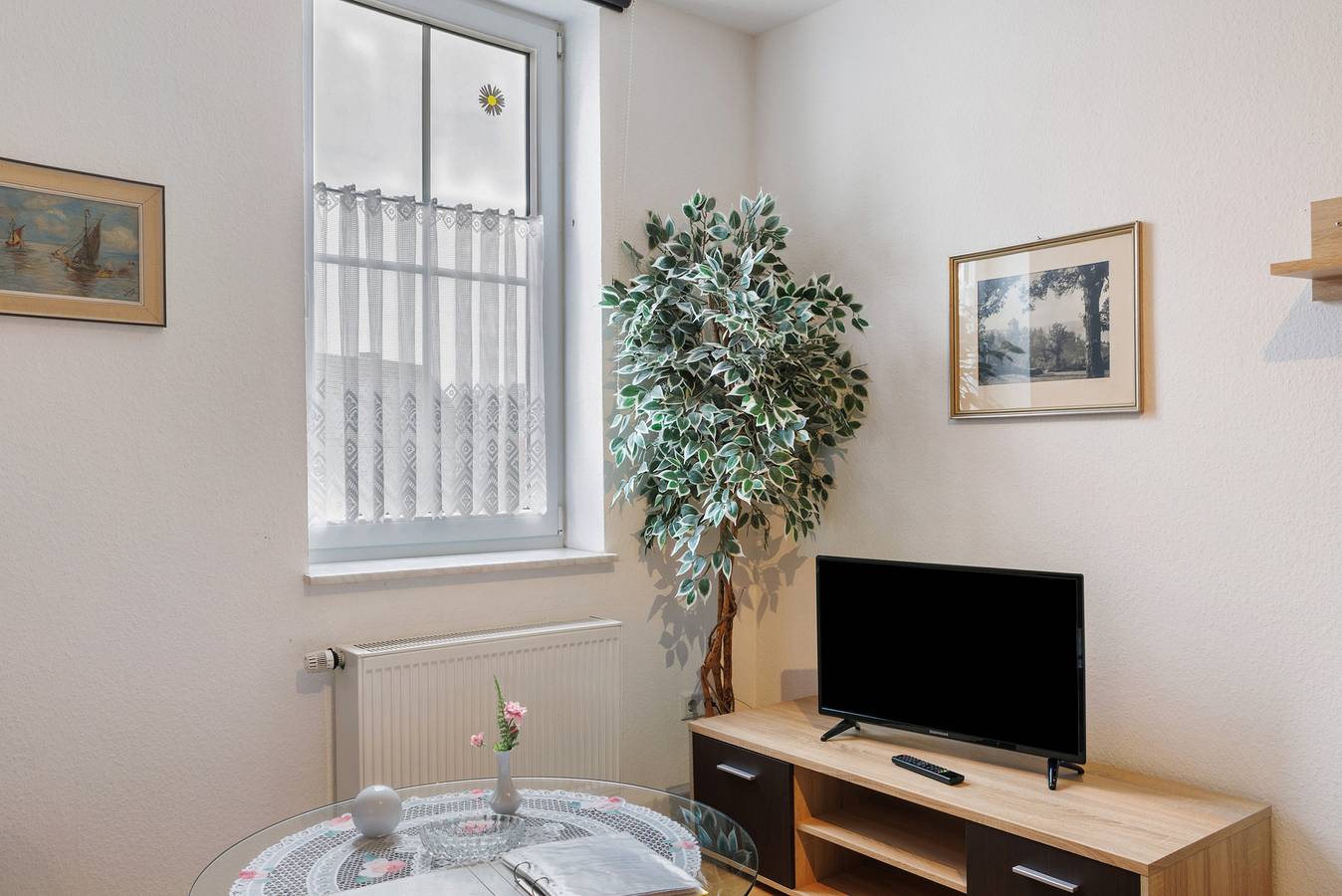 Ganze Wohnung, Ferienwohnung' mit Wi-Fi in Naumburg (Hessen), Hessisches Bergland