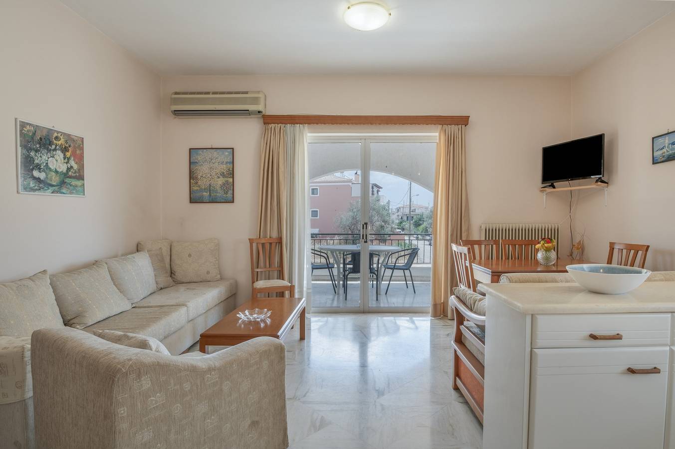 Appartement entier, Kyma Arch House : Expérience Authentique avec Vue Panoramique à Porto Heli in Ververouda, Porto Heli