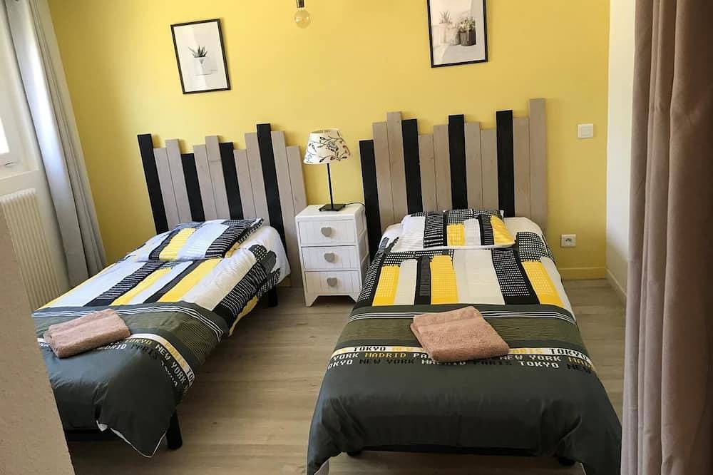 La Cigale Jaune à Callian in Callian, Region de Draguignan