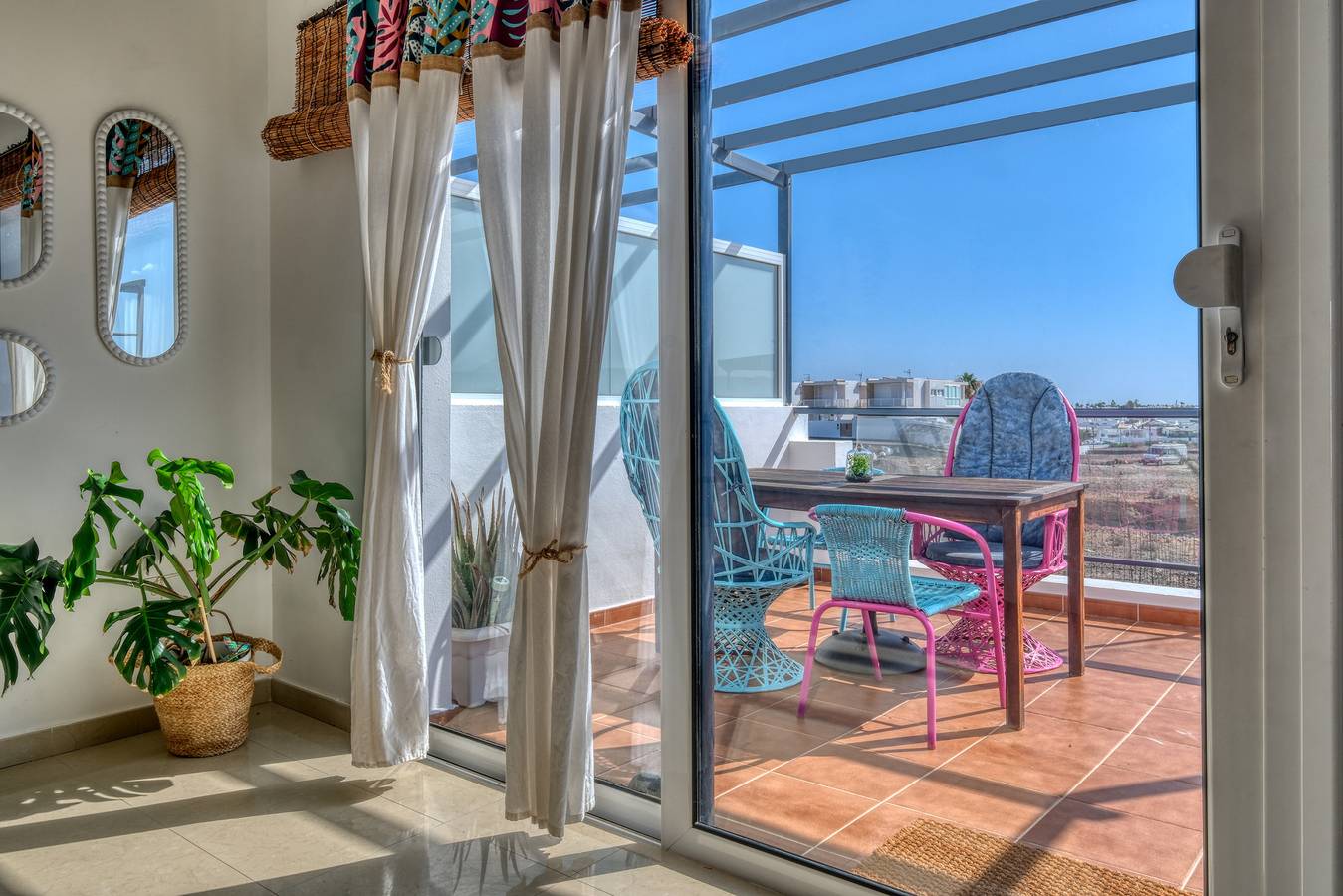 The mermaid House in Playa Honda, San Bartolomé