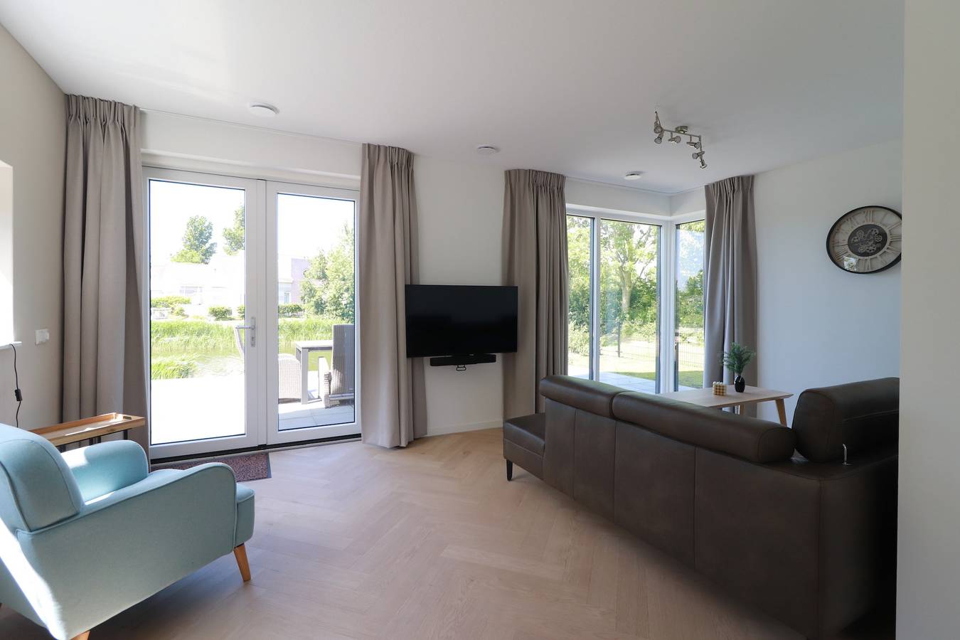 Beach Resort Makkum — Solo Deluxe Xl - 6 persons in Makkum, Lake Ijssel