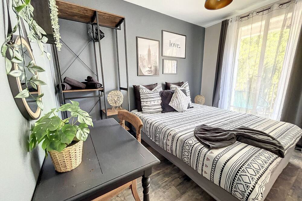 Ganze Wohnung, 【Mister Big】appart extra large -10 pers-2 parkings in Épinay-sur-Seine, Seine-Saint-Denis