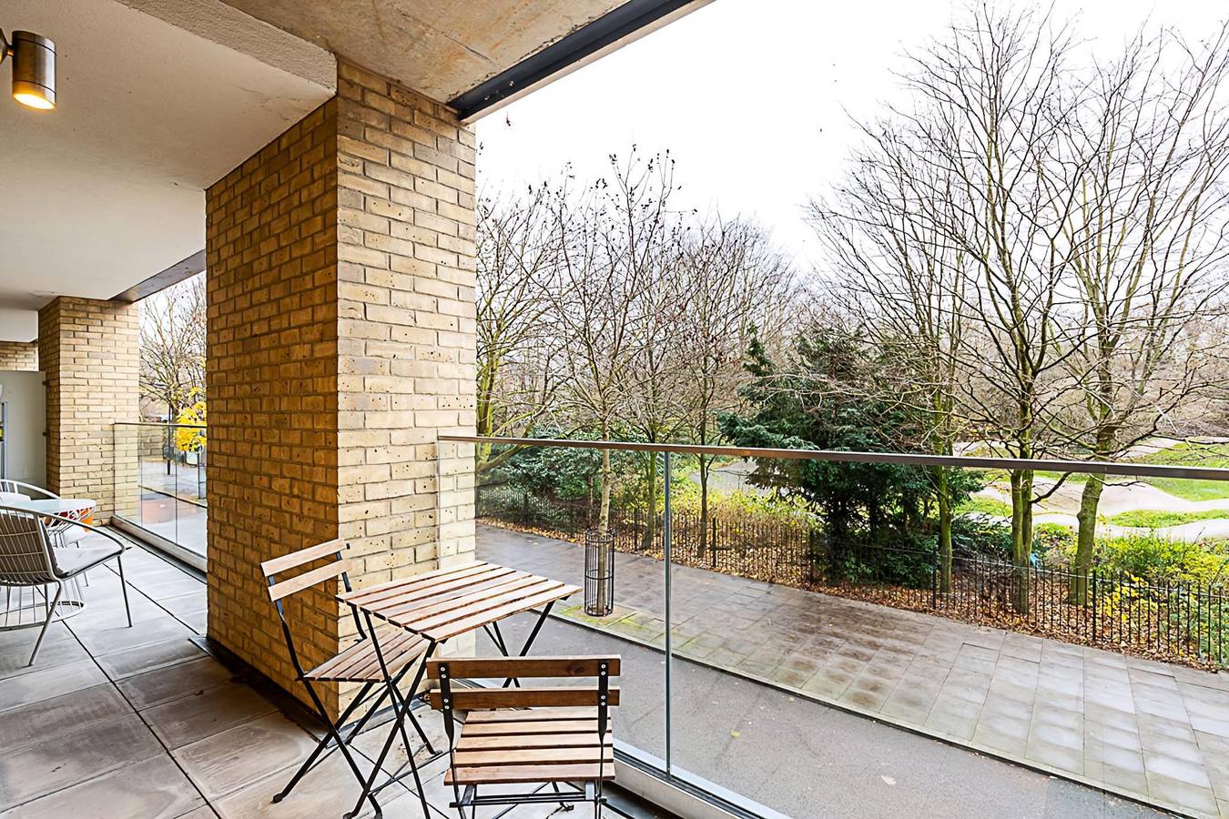 Entire apartment, Spacious and Trendy Shoreditch Flat in Tower Hamlets, London