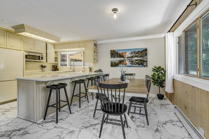 Vacation rental for 6 people, with hot tub and terrace in Pikes Peak