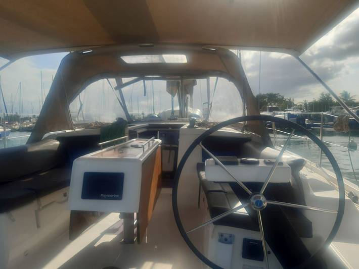 Bateau pour 4 personnes dans Port Pin Rolland - 3