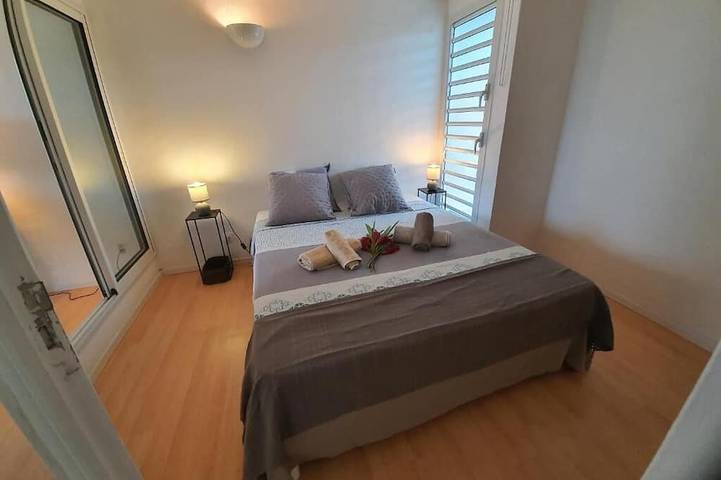 Villa Marbella- Piscine privée - Vue mer - Proche plages - Citerne d'eau in Le Gosier, Guadeloupe