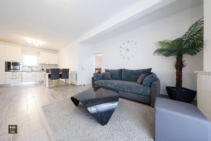 Ferienwohnung für 4 Personen, mit Terrasse und Garten - 1
