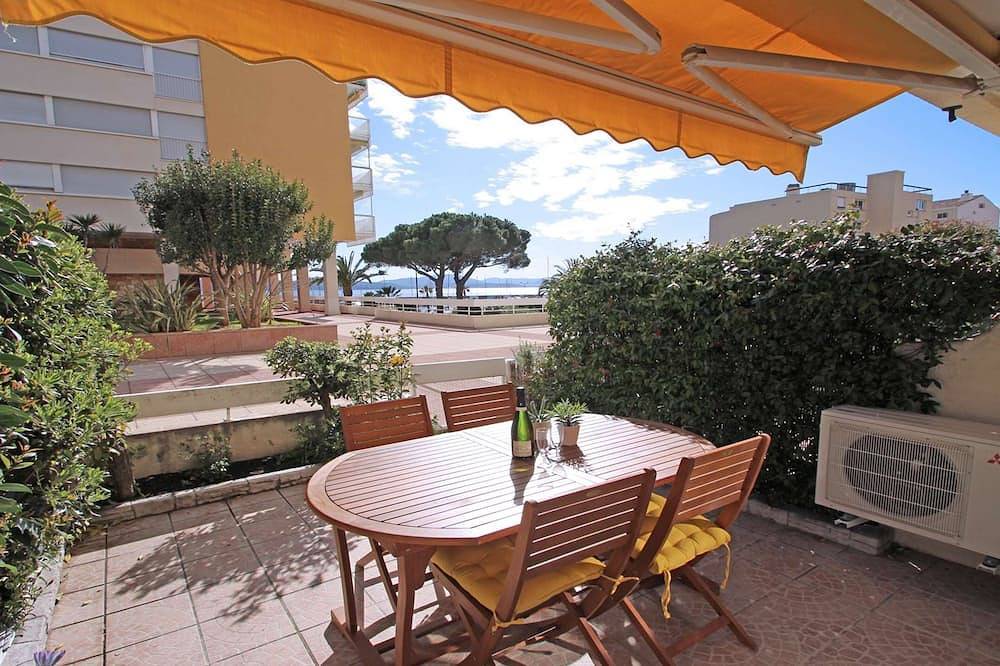Geheel appartement, Apartement 2 people - Sea view - Air conditioning - Terrace - Downtown - Sainte Maxime - Rated 2* in Sainte-Maxime, Draguignan en omgeving