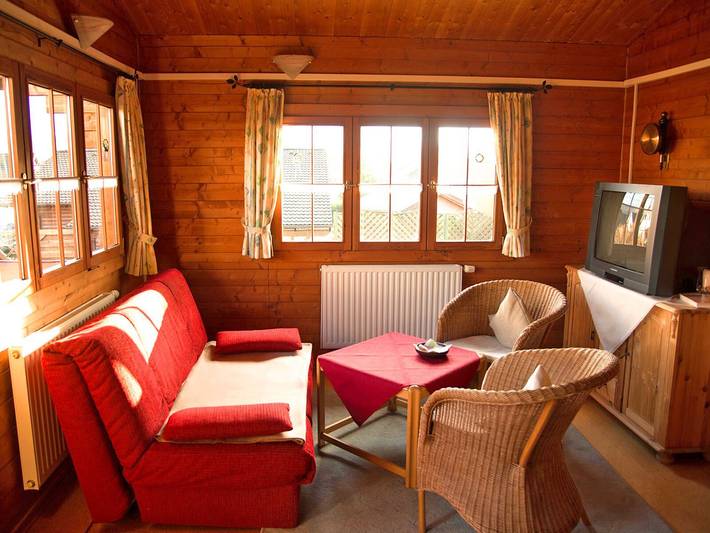 Vakantiehuis 'Pöttgen' met gedeeld terras, eigen tuin en Wi-Fi in Arnsberg, Hochsauerlandkreis