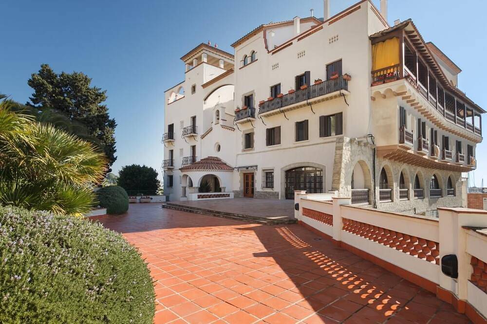 Entire apartment, Beach Apartment 40 km Barcelona Arenyslux2 in Arenys de Mar, Costa del Maresme