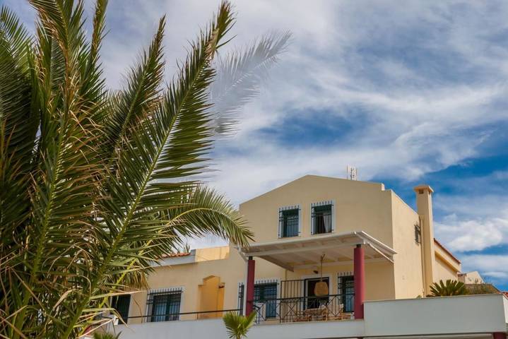 Location de vacances pour 6 personnes, avec vue et jardin dans Pefkochori - 2