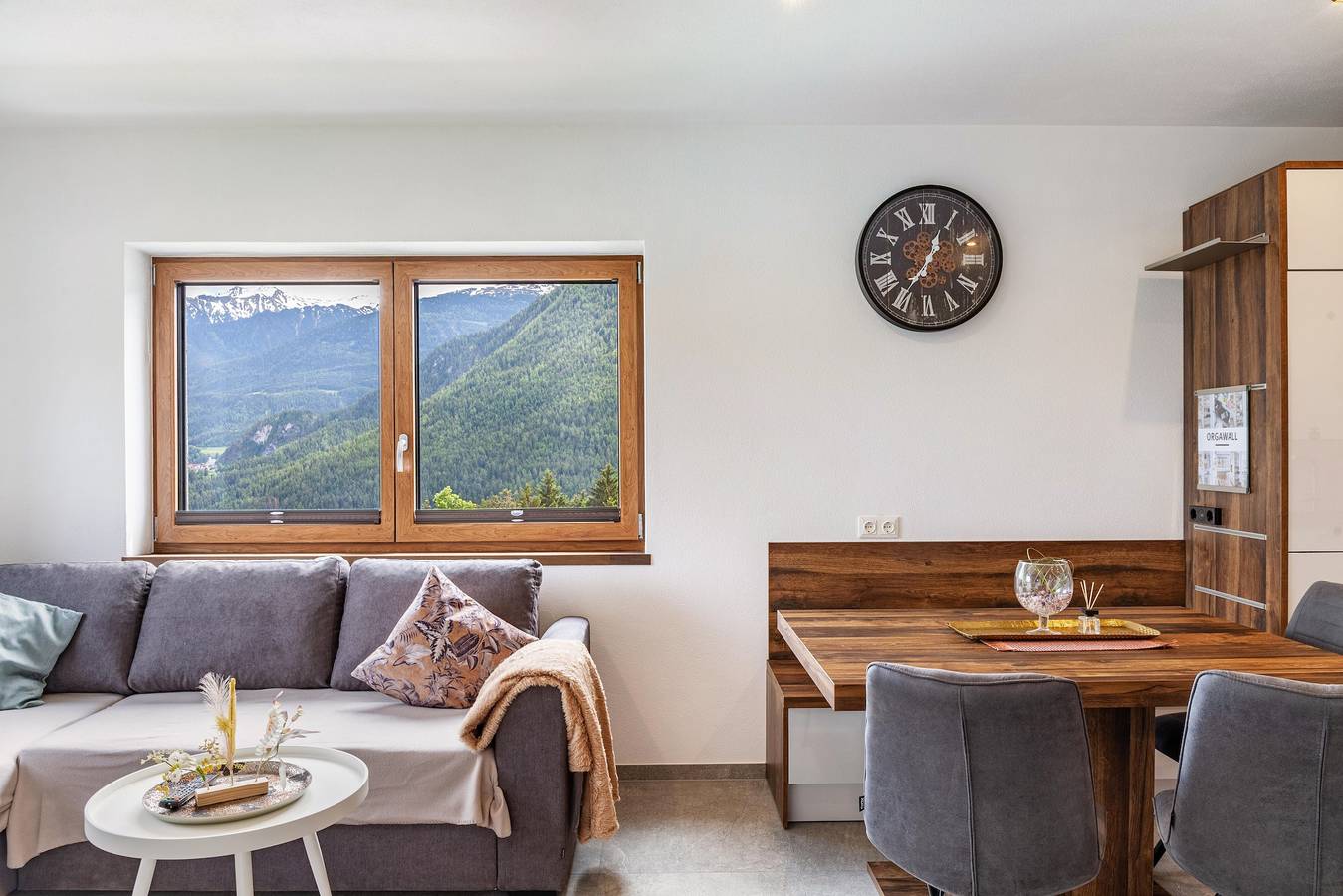 Appartement entier, Appartement "Apart Elias" avec vue sur les montagnes, terrasse partagée et Wi-Fi in Alpes de Lechtal, Imst