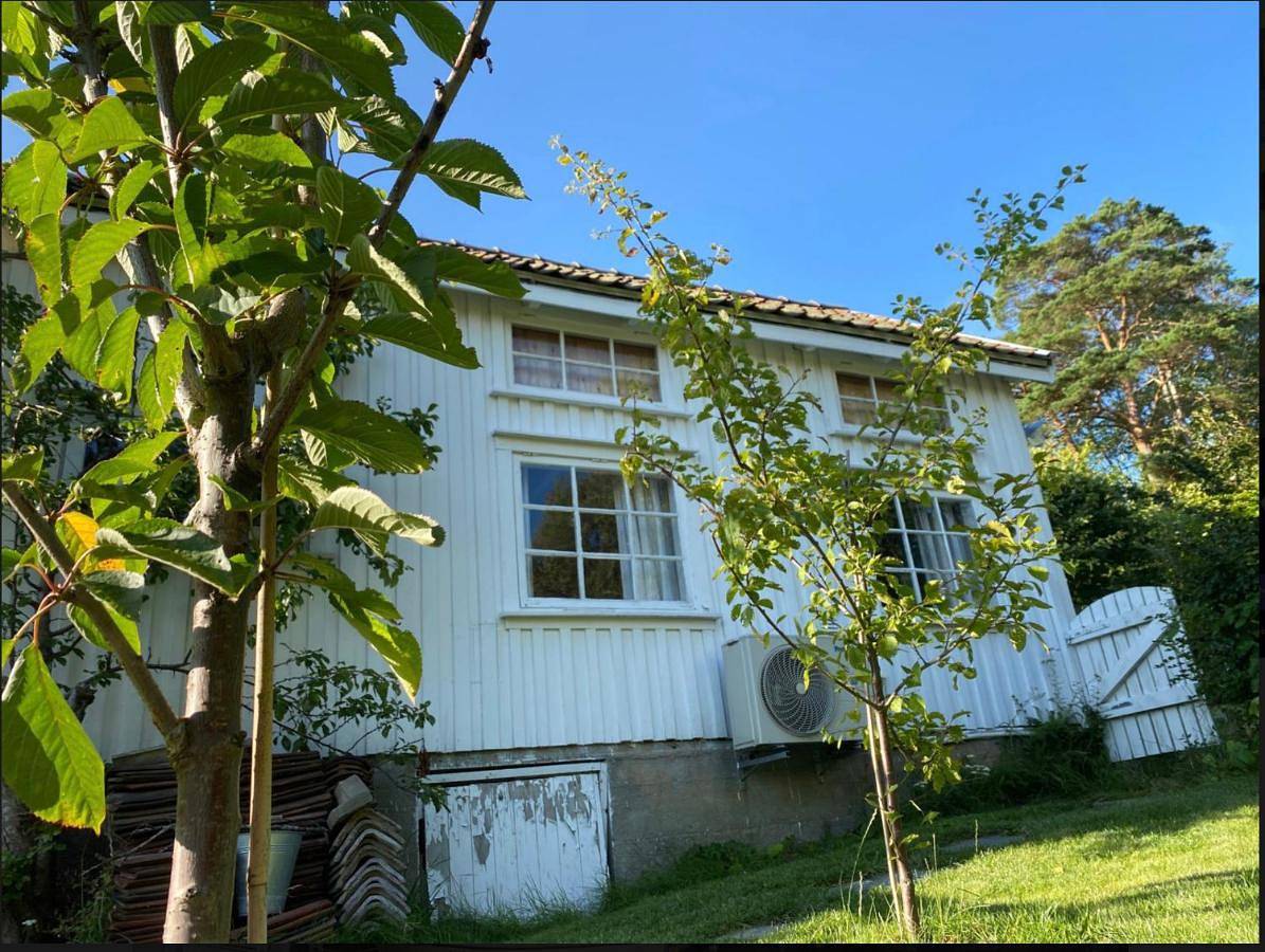 Hel leilighet, Sørlandshus i skjærgården Anneks in Grimstad 