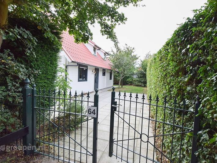 Ferienhaus für 8 Personen, mit Sauna und Terrasse sowie Balkon/Terrasse in Oostkapelle