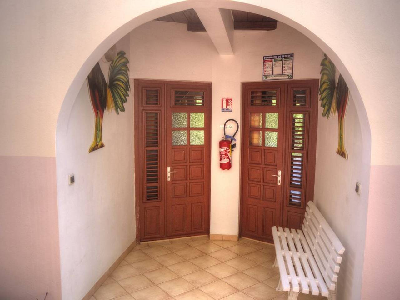 Entire apartment, Welcoming Apartment in Le Robert with Balcony and Garden in Le Robert, Martinique