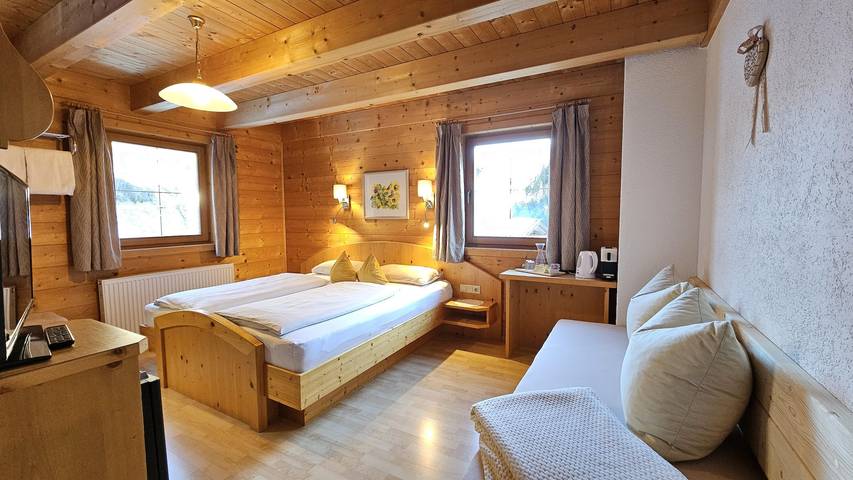 Hotel für 3 Personen, mit Sauna und Garten sowie Ausblick und Pool, kinderfreundlich in Prägraten am Großvenediger - 4