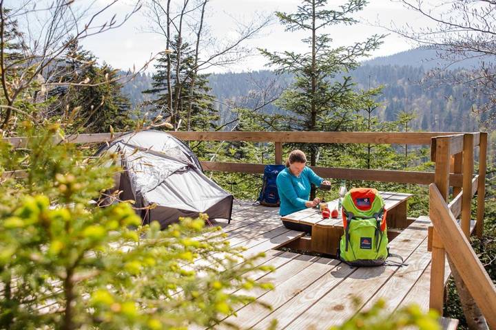 Camping für 5 Personen, mit Terrasse und Ausblick im Schwarzwald