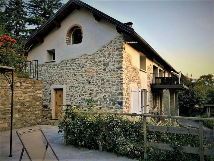 Gîte pour 2 personnes, avec Balcon et Terrasse à Saint-Pierre-d'Albigny