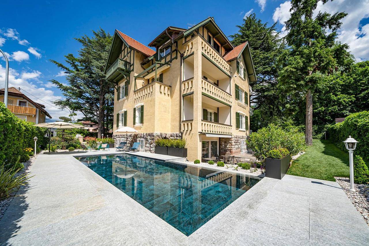 Deluxe Double or Twin Room in Meran, Sarntaler Alpen
