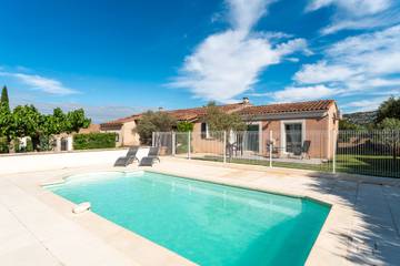 Maison De Vacances pour 2 Personnes dans Aubignan, Provence, Photo 1