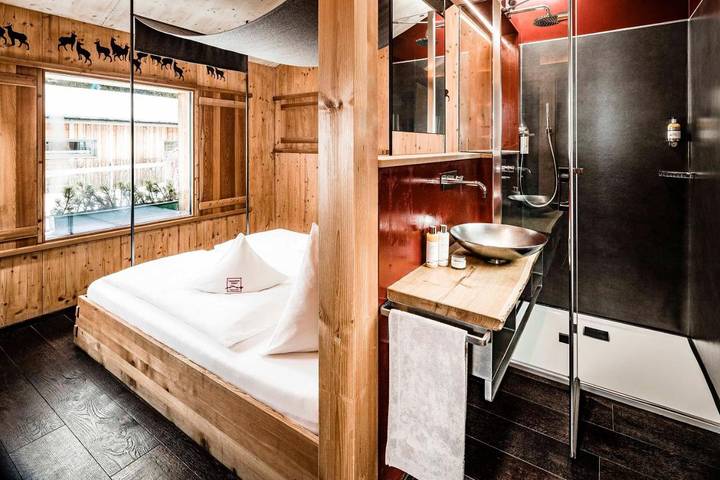 Camping für 3 Personen, mit Whirlpool und Terrasse sowie Kinderpool und Pool in Südtirol