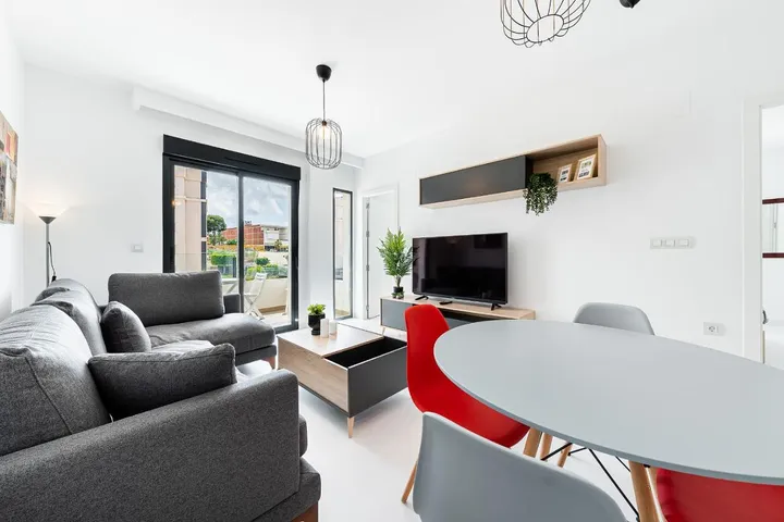 Holiday apartment for 4 people, with pool and terrace, with pets - 1