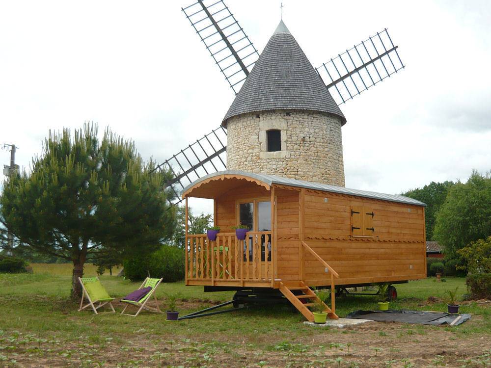 La Roulotte du Vieux Moulin - Roulotte in Grézac, Région de Saintes