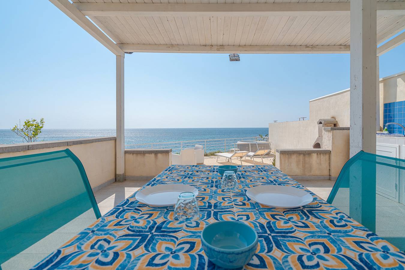 Room 'Faraglione 1' with Sea View, Wi-Fi and Air Conditioning in Spiaggia di Eloro, Lido di Noto