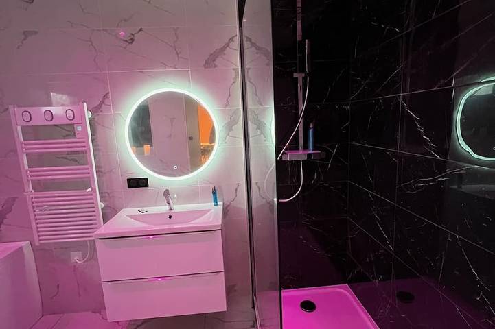 Gîte pour 2 personnes, avec jardin à Bourguébus