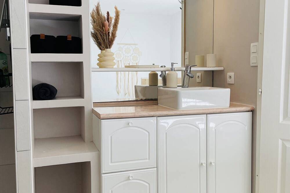 Maison cosy classée 3 étoiles avec jardin privé et terrasse au calme in Mézériat, Région de Bourg-en-Bresse