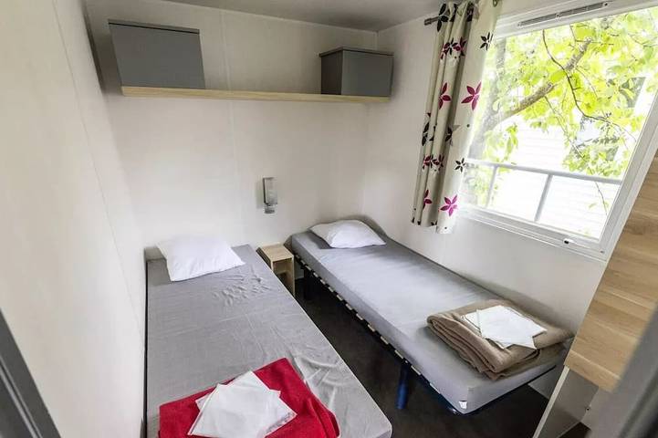 Mobil home pour 4 personnes à Sainte-Catherine-de-Fierbois - 3