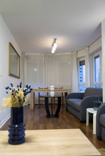 Location De Vacances pour 10 Personnes dans Courbevoie, Hauts-de-Seine, Photo 4