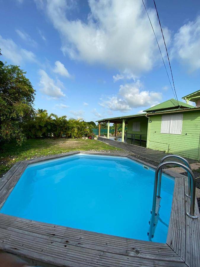 Location de vacances pour 4 personnes, avec sauna et piscine ainsi que jardin et vue dans Port-Louis Guadeloupe - 4