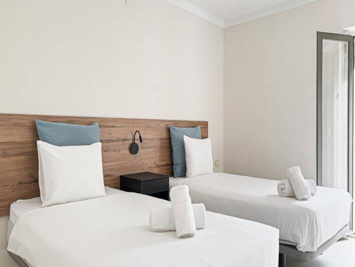 Gîte pour 4 personnes, avec balcon, adapté aux familles à Banyoles - 3