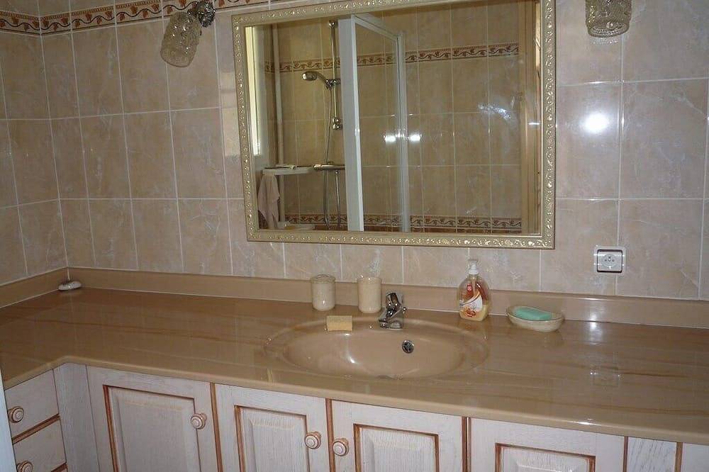 Charmante maison avec terrasse à Cavalaire sur Mer in Cavalaire-sur-Mer, Région de Draguignan